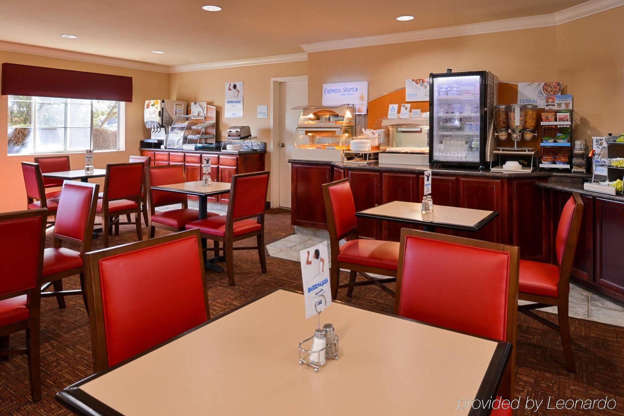 Holiday Inn Express & Suites Watsonville By Ihg Exteriör bild