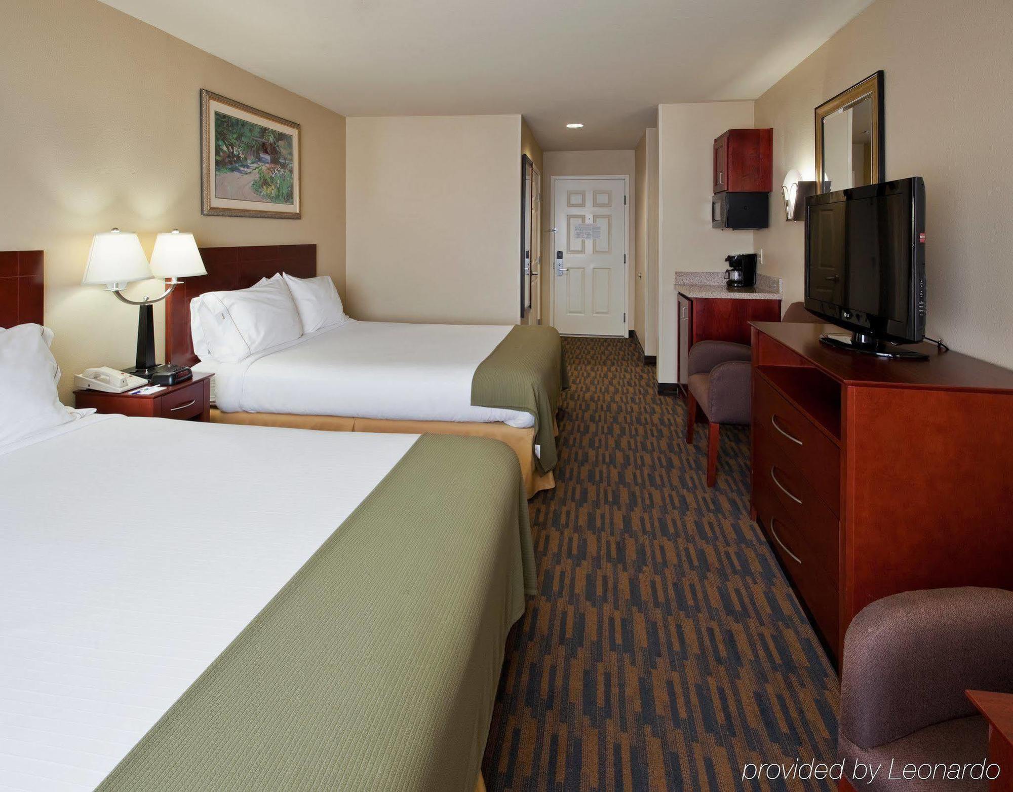 Holiday Inn Express & Suites Watsonville By Ihg Exteriör bild