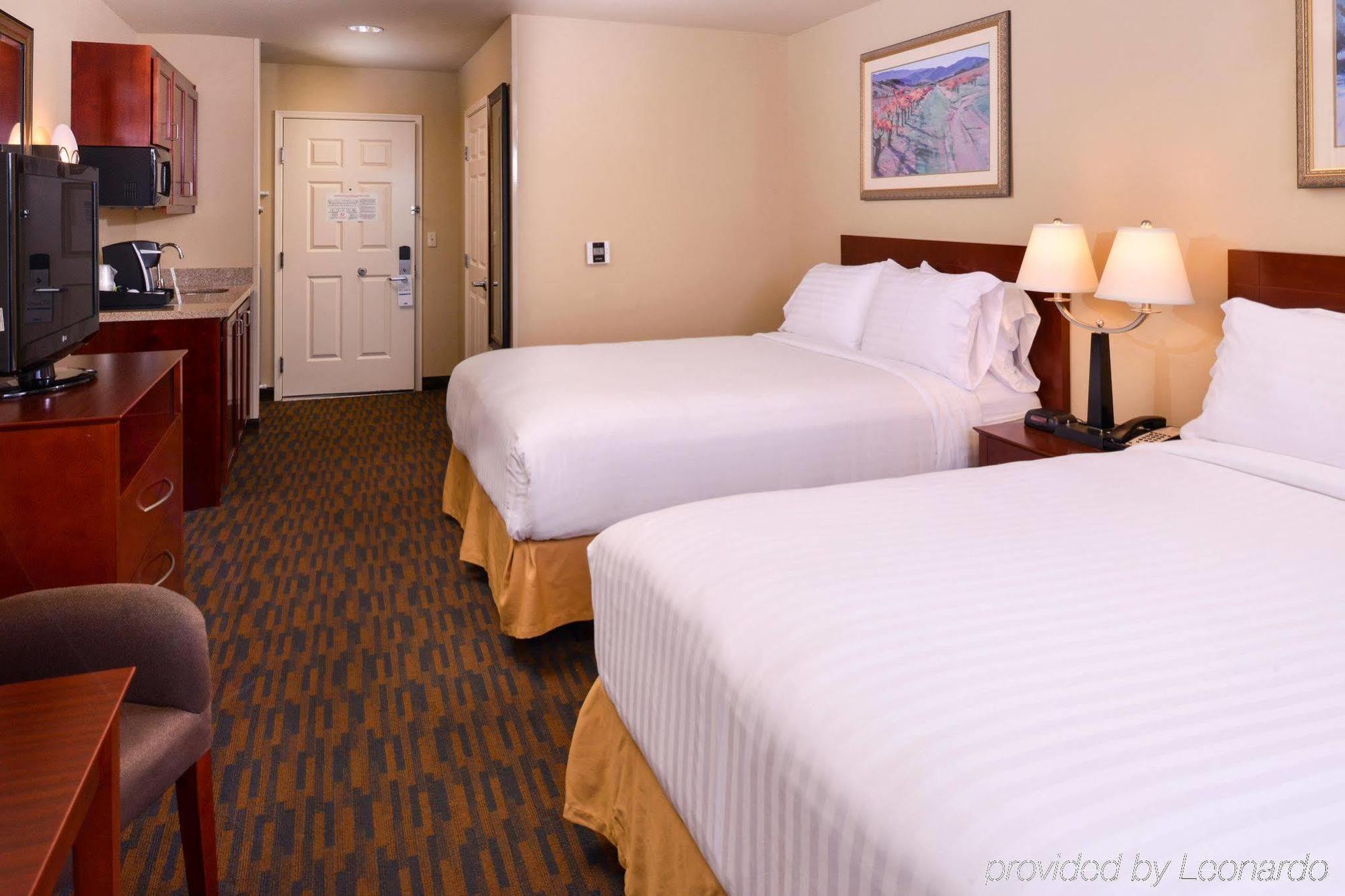 Holiday Inn Express & Suites Watsonville By Ihg Exteriör bild