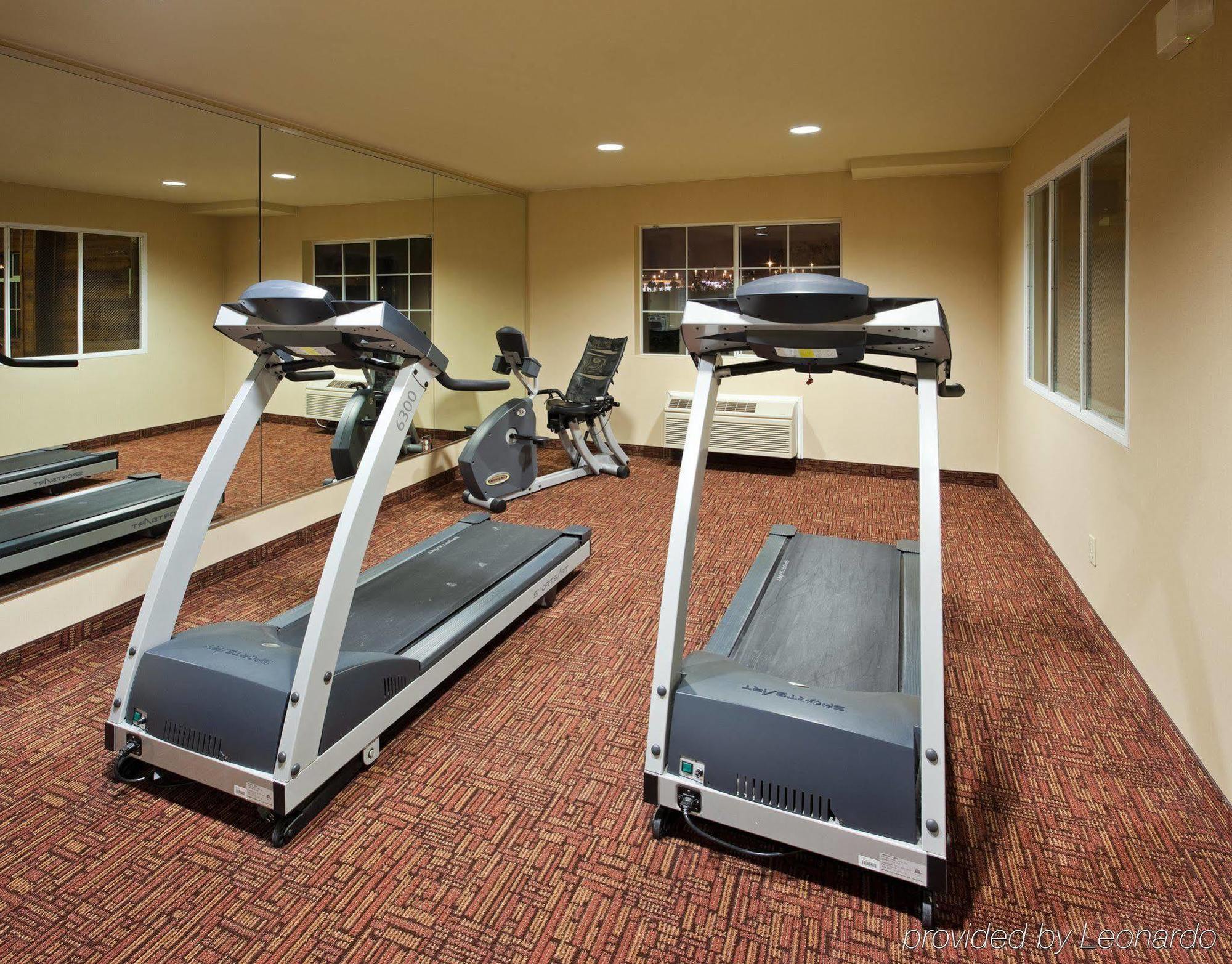 Holiday Inn Express & Suites Watsonville By Ihg Exteriör bild